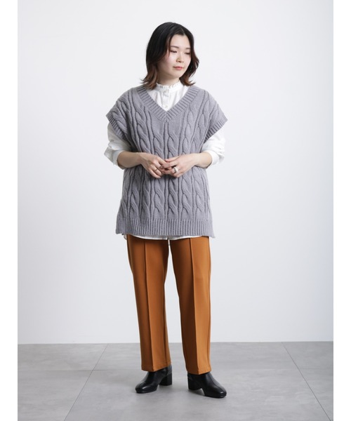 Samansa Mos2 blue（サマンサモスモスブルー）の「ケーブルニットベスト（ニット/セーター・レディース・グレー/チャコール/キナリ・ﾌﾘ-）」の11枚目の写真