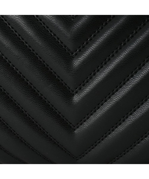 Guess（ゲス）の「KEILLAH Convertible Crossbody Flap（ショルダーバッグ・レディース・ホワイト/ブラック・ONE SIZE）」の9枚目の写真