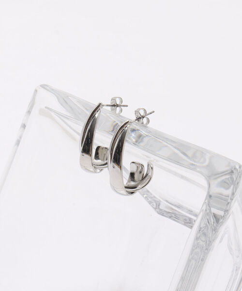 NOLLEY’S Sophi（ノーリーズソフィ）の「クロスピアス（ピアス（両耳用）・レディース・ゴールド/シルバー・FREE）」の2枚目の写真