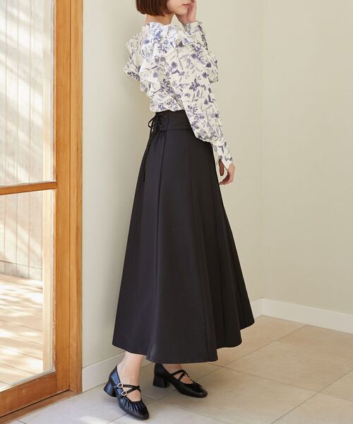 MAJESTIC LEGON（マジェスティックレゴン）の「レディフリルブラウス（シャツ/ブラウス・レディース・ブルー系その他2/グレイッシュベージュ/オフホワイト/グレー系その他・MEDIUM）」の8枚目の写真