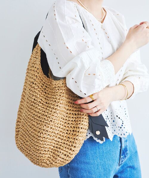 le.coeur blanc（ルクールブラン）の「グログランテープペーパーバッグ（トートバッグ・レディース・ブラック/グレイッシュベージュ・FREE）」の3枚目の写真