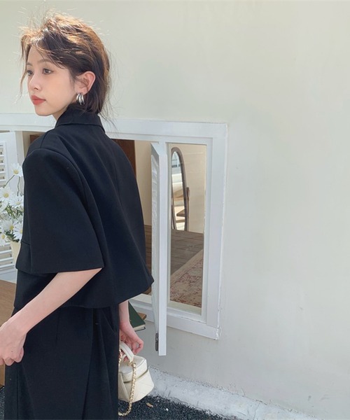 leune(ルネ)の「クロップドジャケット(テーラードジャケット・レディース・グリーン/ブラック・FREE)」の12枚目の写真