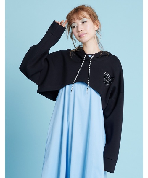 Little sunny bite(リトルサニーバイト)の「Short logo hoodie(パーカー・レディース・ホワイト/ブラック/グリーン・FREE)」の3枚目の写真