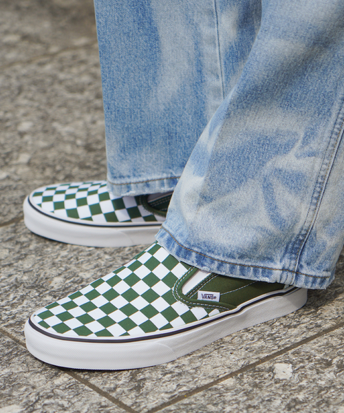 JOINT WORKS(ジョイントワークス)の「【VANS / バンズ】 CLASSIC SLIP-ON(スニーカー・メンズ・グリーン・26cm/27cm/28cm)」の1枚目の写真