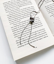 iso（イソ）の「フローイングモチーフスライダーネックレス（ネックレス・メンズ）」