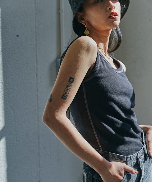 ROSE BUD（ローズバッド）の「リブタンクトップ（タンクトップ・レディース・ブルー/ブラック/ブラウン/ホワイト・FREE）」の10枚目の写真