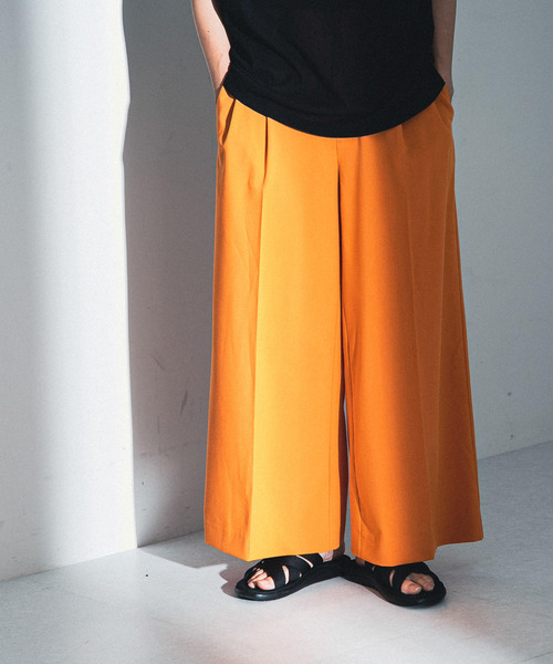 SENSE OF PLACE by URBAN RESEARCH（センスオブプレイスバイアーバンリサーチ）の「『わたべ×SOP』ダブルタックフレアワイドスラックス（スラックス・メンズ・ブラック/グレー/オレンジ・MEDIUM/LARGE）」の15枚目の写真