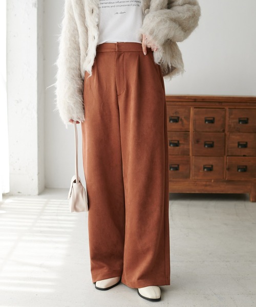 DISCOAT（ディスコート）の「スエードライクワイドパンツ（その他パンツ・レディース・アイボリー/ブラウン系その他/ブルー・FREE）」の6枚目の写真