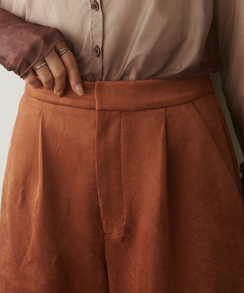 DISCOAT（ディスコート）の「スエードライクワイドパンツ（その他パンツ・レディース・アイボリー/ブラウン系その他/ブルー・FREE）」の17枚目の写真