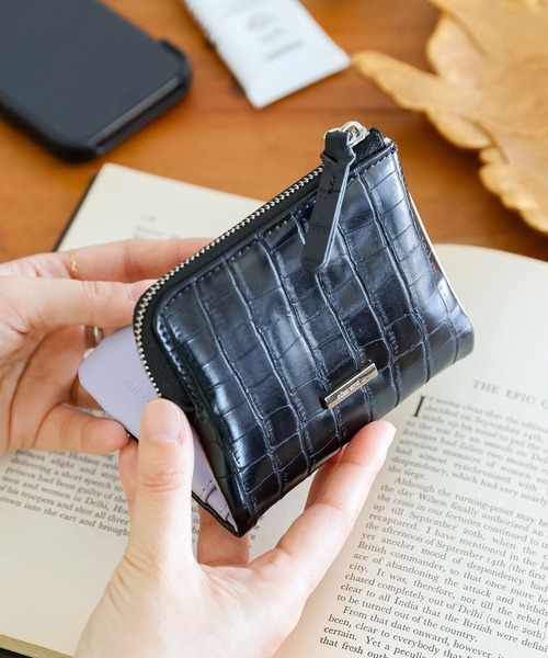 niko and...（ニコアンド）の「オリジナル二つ折りL字財布（財布・レディース・ブラック/ピンク/グリーン/オレンジ/イエロー/グレー/その他3/その他4/レッド/シルバー/マルチ/レオパード/グリーン系その他/ブラック系その他/ダークブラウン・0）」の3枚目の写真