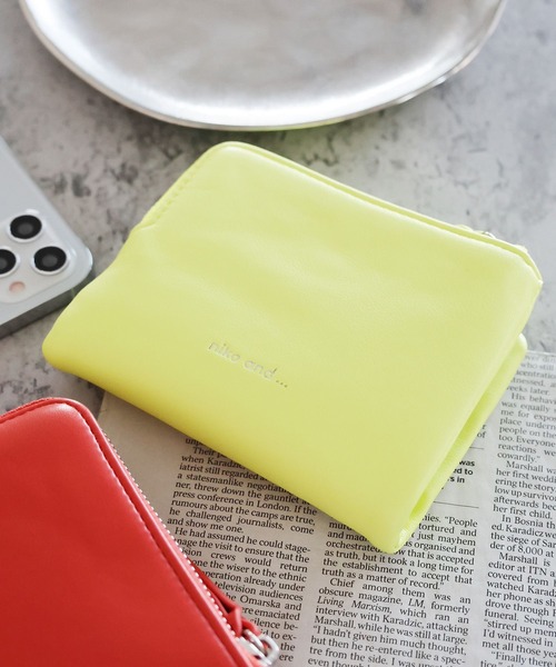 niko and...（ニコアンド）の「オリジナル二つ折りL字財布（財布・レディース・ブラック/ピンク/グリーン/オレンジ/イエロー/グレー/その他3/その他4/レッド/シルバー/マルチ/レオパード/グリーン系その他/ブラック系その他/ダークブラウン・0）」の7枚目の写真