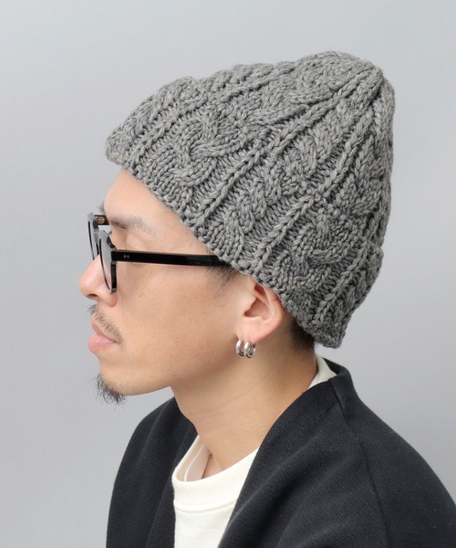 Basiquenti（ベーシックエンティ）の「ウールミックス ケーブル編み ニットワッチ（ニットキャップ/ビーニー・メンズ・マスタード/ブラック/カーキ/オフホワイト/グレー・FREE）」の18枚目の写真