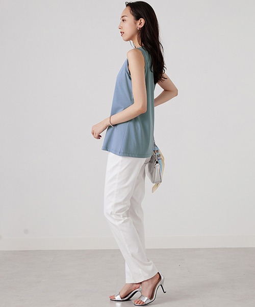 BELLUNA（ベルーナ）の「汗ジミ対策！美人顔タンクトップ（タンクトップ・レディース・ブラック/ブルーグレー/オフホワイト・MEDIUM/X-LARGE/LARGE）」の9枚目の写真