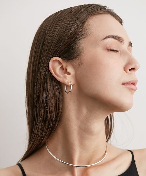 PAS TIERRA（パティエラ）の「[Lien] フープピアハーフイヤリング（Half)（イヤリング・レディース・イエローゴールド/シルバー・FREE）」の9枚目の写真