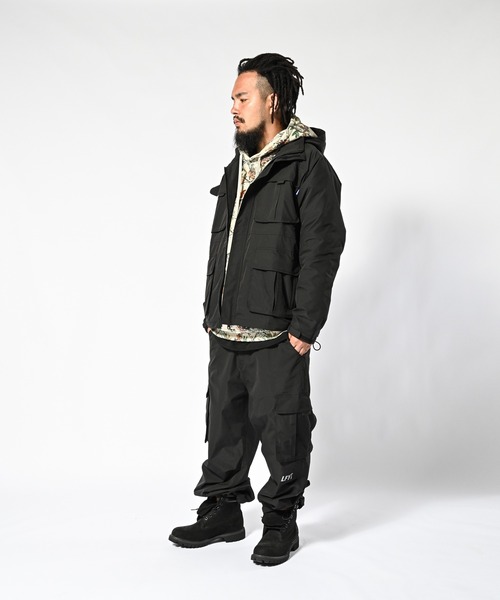 LFYT（エルエフワイティー）の「LFYT ラファイエット [Lafayette] - ミリタリー フィールドパーカー ジャケット [MILITARY FIELD PARKA] LA231007（マウンテンパーカー・メンズ・ブラック/リアルツリーカモ・XXL/L/XL/M）」の22枚目の写真