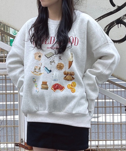 Chick（チック）の「RETRO CREW NECK SWEAT / レトロ柄クルーネックスウェット（スウェット・レディース・ブラック/グレー・FREE）」の2枚目の写真