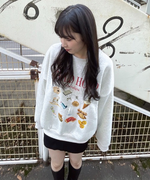 Chick（チック）の「RETRO CREW NECK SWEAT / レトロ柄クルーネックスウェット（スウェット・レディース・ブラック/グレー・FREE）」の8枚目の写真