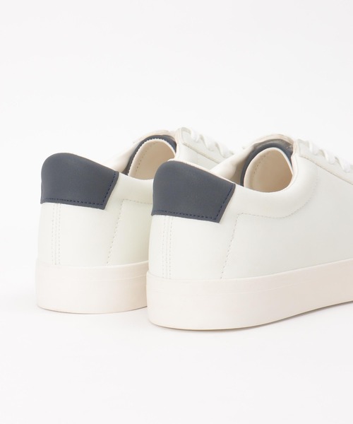 ikka（イッカ）の「レザータッチコートスニーカー（スニーカー・メンズ・ブラック/ホワイト・M/L/XL）」の4枚目の写真