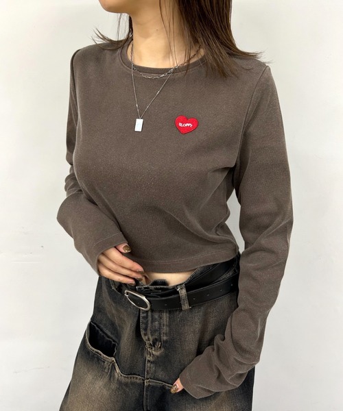 WHO'S WHO gallery（フーズフーギャラリー）の「【SLOPPY/スロッピー】SLOPPYハートワッペンピグメントトップス（Tシャツ/カットソー・レディース・カーキ/ブルー/ブラウン/グレー/チャコールグレー/ライトグレー/オフホワイト/グレー系その他・FREE）」の15枚目の写真