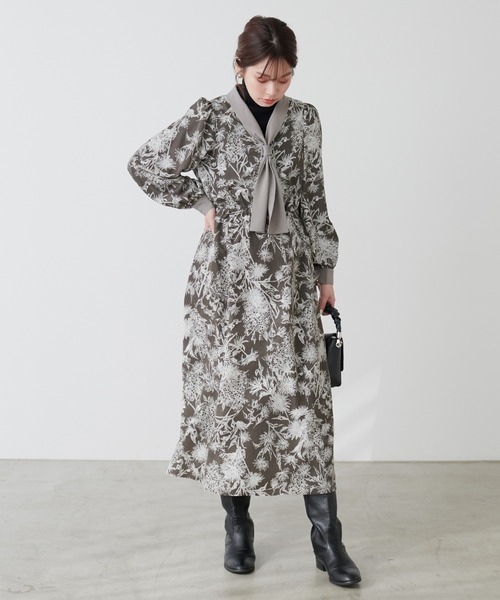 natural couture(ナチュラルクチュール)の「ボウタイ配色切替ワンピース(ワンピース・レディース・その他3/その他2/その他4/その他1・FREE)」の4枚目の写真