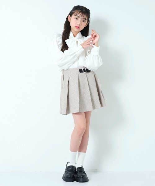 by LOVEiT(バイラビット)の「フリルボウタイブラウス(シャツ/ブラウス・キッズ・オフホワイト・160cm/130cm/120cm/140cm/150cm)」の5枚目の写真