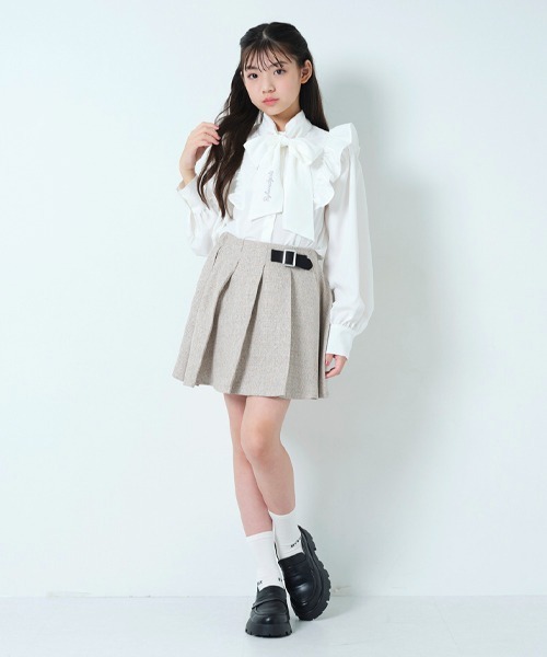 by LOVEiT(バイラビット)の「フリルボウタイブラウス(シャツ/ブラウス・キッズ・オフホワイト・160cm/130cm/120cm/140cm/150cm)」の4枚目の写真