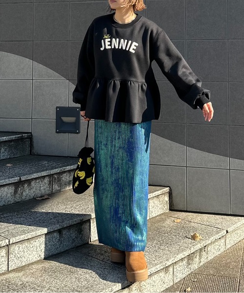 セール】サガラ刺繍ロゴ ボリュームスリーブ ペプラムトップス