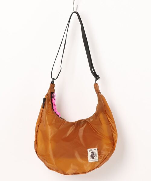 COBMASTER(コブマスター)の「【COBMASTER/コブマスター】COB BANANA SHOULDER BAG 7241(ショルダーバッグ・メンズ・サーモンピンク/サックスブルー系/イエロー/ライトブラウン・FREE)」の2枚目の写真