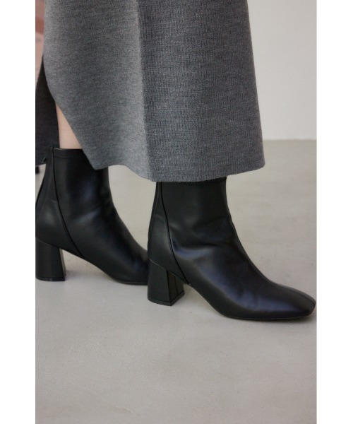 AZUL by moussy(アズールバイマウジー)の「スクエアトゥストレッチショートブーツ(ブーツ・レディース・シルバー/ブラック/アイボリー・LARGE/SMALL/MEDIUM)」の13枚目の写真