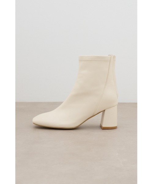 AZUL by moussy(アズールバイマウジー)の「スクエアトゥストレッチショートブーツ(ブーツ・レディース・シルバー/ブラック/アイボリー・LARGE/SMALL/MEDIUM)」の7枚目の写真