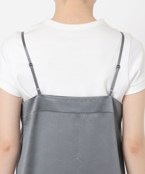 Noble（ノーブル）の「《追加》サテンVネックキャミソールワンピース（ワンピース・レディース・ライトグレー/ホワイト系その他・FREE）」の4枚目の写真