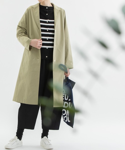 nop de nod(ノップドゥノッド)の「変形セーラーカラーナイロンコート(その他アウター・レディース・ブラック/ベージュ/ネイビー・3)」の2枚目の写真