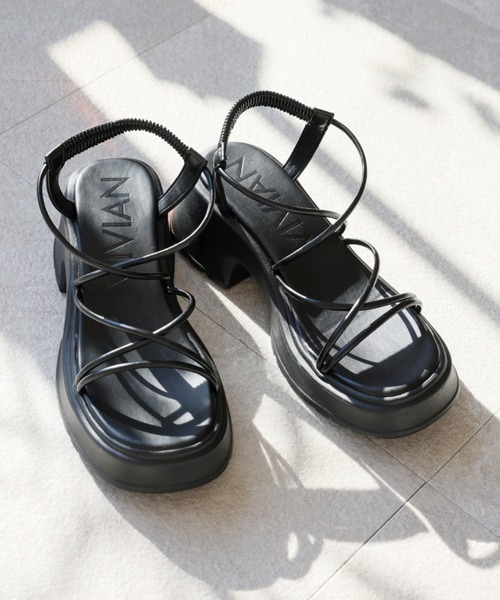 厚底プラットフォームチューブストラップサンダル（サンダル