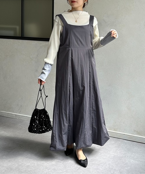 Thevon（ゼボン）の「ギャザーバレエパンプス（パンプス・レディース・シルバー/ブラック/ゴールド・L/M/S）」の10枚目の写真