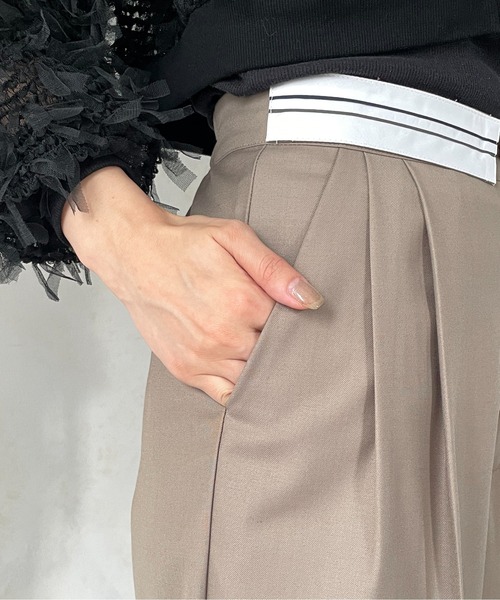 Thevon（ゼボン）の「マーベルトタックワイドパンツ（スラックス・レディース・ベージュ/グレー/ブラック・FREE）」の18枚目の写真