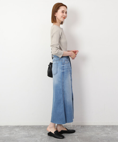 SLOBE IENA(スローブイエナ)の「トタンテレコボートネックプルオーバー(Tシャツ/カットソー・レディース・ネイビー/ベージュ/ラベンダー・FREE)」の6枚目の写真