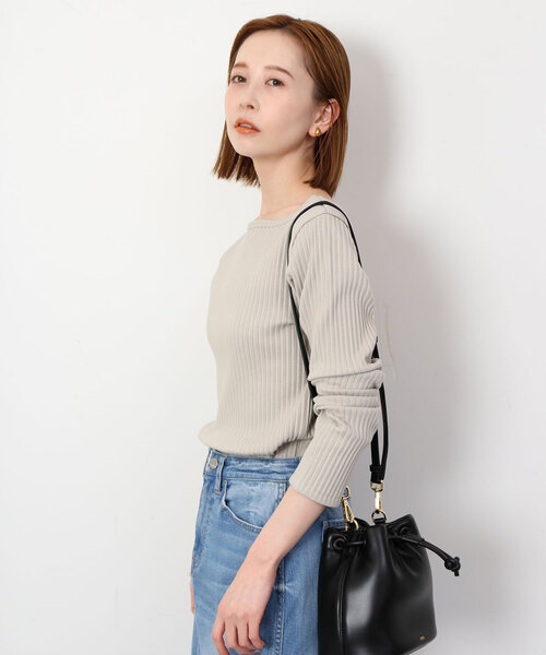 SLOBE IENA(スローブイエナ)の「トタンテレコボートネックプルオーバー(Tシャツ/カットソー・レディース・ネイビー/ベージュ/ラベンダー・FREE)」の9枚目の写真