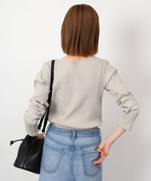 SLOBE IENA(スローブイエナ)の「トタンテレコボートネックプルオーバー(Tシャツ/カットソー・レディース・ネイビー/ベージュ/ラベンダー・FREE)」の10枚目の写真