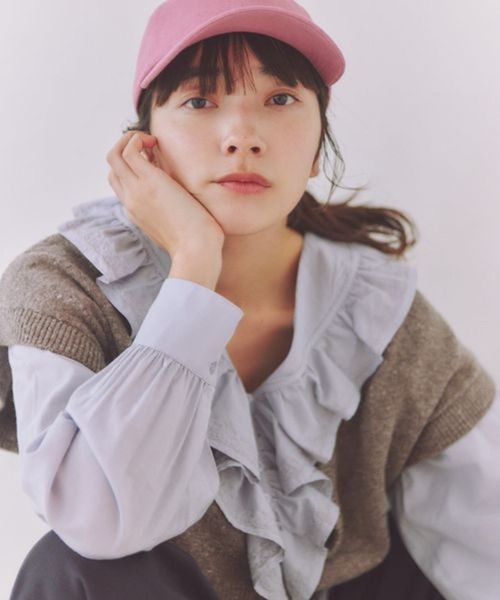 studio CLIP（スタディオクリップ）の「《days》刺繍フリルブラウス（シャツ/ブラウス・レディース・ベージュ/オフホワイト/ライトブルー/ブラック・FREE）」の4枚目の写真