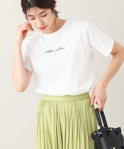 a.v.v(アーヴェヴェ)の「刺繍ロゴTシャツ(Tシャツ/カットソー・レディース・ブラック/ホワイト/ライトグレー/チャコールグレー/グレイッシュベージュ・34/38/40/42/36)」の2枚目の写真