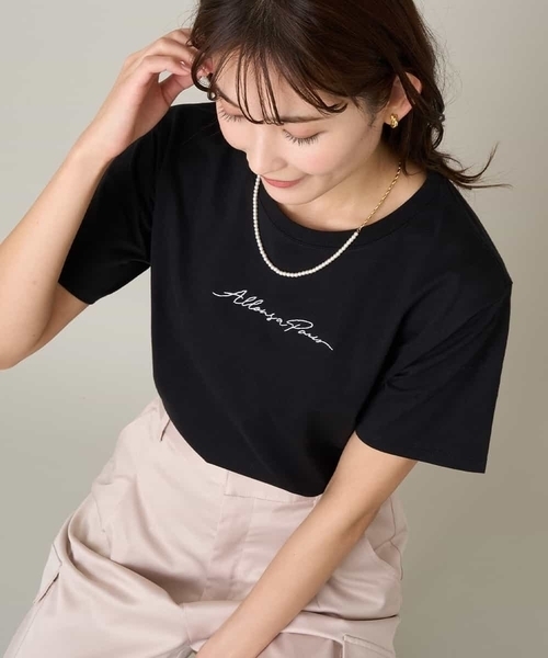 a.v.v(アーヴェヴェ)の「刺繍ロゴTシャツ(Tシャツ/カットソー・レディース・ブラック/ホワイト/ライトグレー/チャコールグレー/グレイッシュベージュ・34/38/40/42/36)」の3枚目の写真