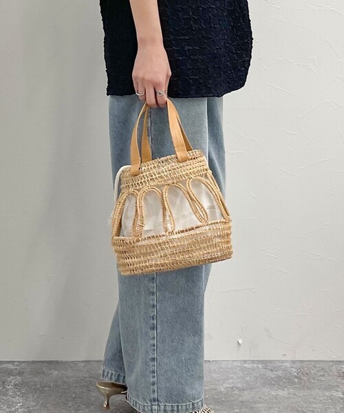 fredy emue(フレディエミュ)の「【TARANGO/タランゴ】レザーハンドルパームカゴバッグ(かごバッグ・レディース・オフホワイト/ブラック・FREE)」の7枚目の写真