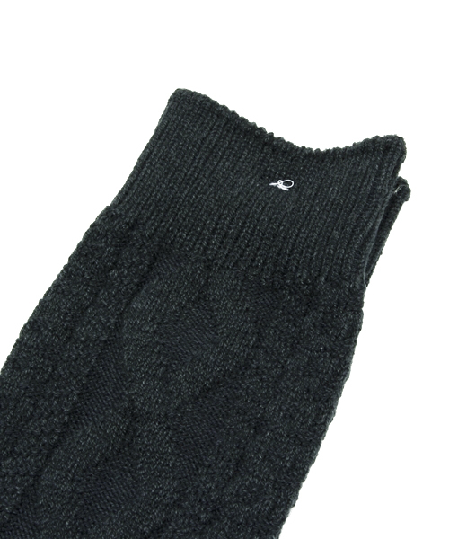 SHIPS（シップス）の「ANONYMOUS ISM(アノニマスイズム): ケーブル編み クルーソックス（ソックス/靴下・メンズ・ホワイト/グレー/ダークグレー/ネイビー・ONE SIZE）」の5枚目の写真