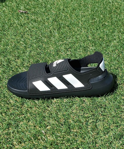 adidas（アディダス）の「adidas/アディダス キッズ サンダル ALTASWIM 2.0 C ID2839（サンダル・キッズ・ブラック・19.0cm/22.0cm/21.0cm/20.0cm/18.0cm）」の5枚目の写真