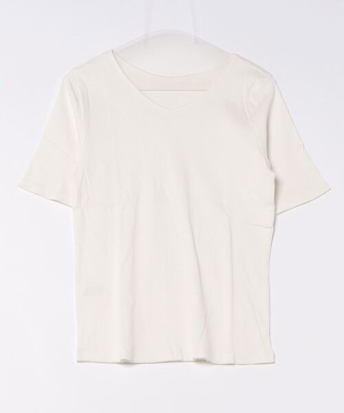 and it_(アンドイット)の「Vネック5分袖コットンリブTシャツ(Tシャツ/カットソー・レディース・オフホワイト/ベージュ・M/L)」の7枚目の写真