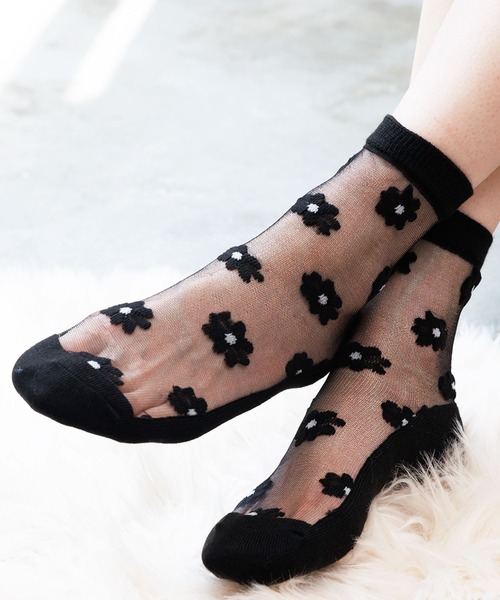 mili an deni（ミリアンデニ）の「透かしジャガードソックス（ソックス/靴下・レディース・ブラック系その他/グレー系その他/ブラック系その他2/ブラック系その他3/グレー系その他2/オフホワイト・F）」の4枚目の写真