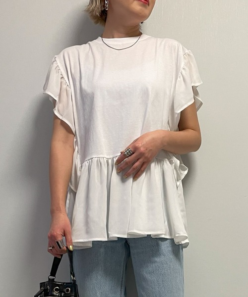 Fizz(フィズ)の「【Fizz/フィズ】 ギャザーフリルプルオーバー(Tシャツ/カットソー・レディース・ブラック/ホワイト/グリーン・M)」の1枚目の写真