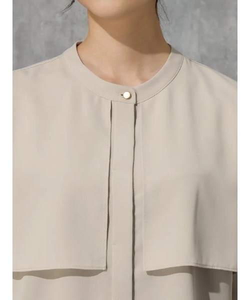 Perfect Suit FActory（パーフェクトスーツファクトリー）の「マットツイル　ケ－プブラウス　オフホワイト/グレー/ブラック/ベージュ（シャツ/ブラウス・レディース・ブラック/オフホワイト/ライトグレー/ベージュ・M/L/S）」の5枚目の写真
