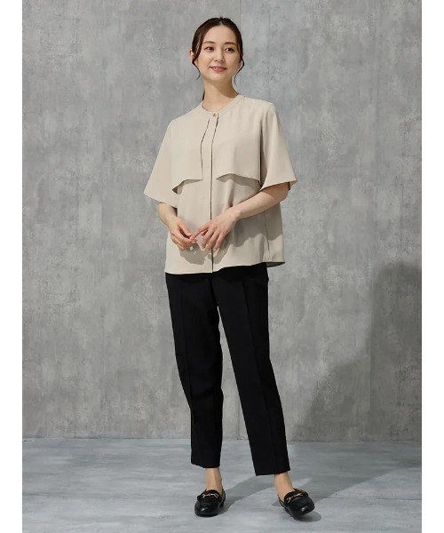 Perfect Suit FActory（パーフェクトスーツファクトリー）の「マットツイル　ケ－プブラウス　オフホワイト/グレー/ブラック/ベージュ（シャツ/ブラウス・レディース・ブラック/オフホワイト/ライトグレー/ベージュ・M/L/S）」の9枚目の写真