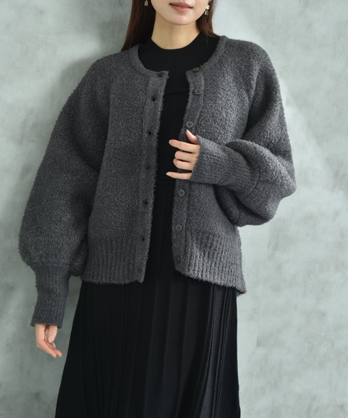 INTERPLANET（インタープラネット）の「ラメ混ショート丈ラグランカーディガン（カーディガン/ボレロ・レディース・ベージュ/チャコールグレー・FREE）」の4枚目の写真